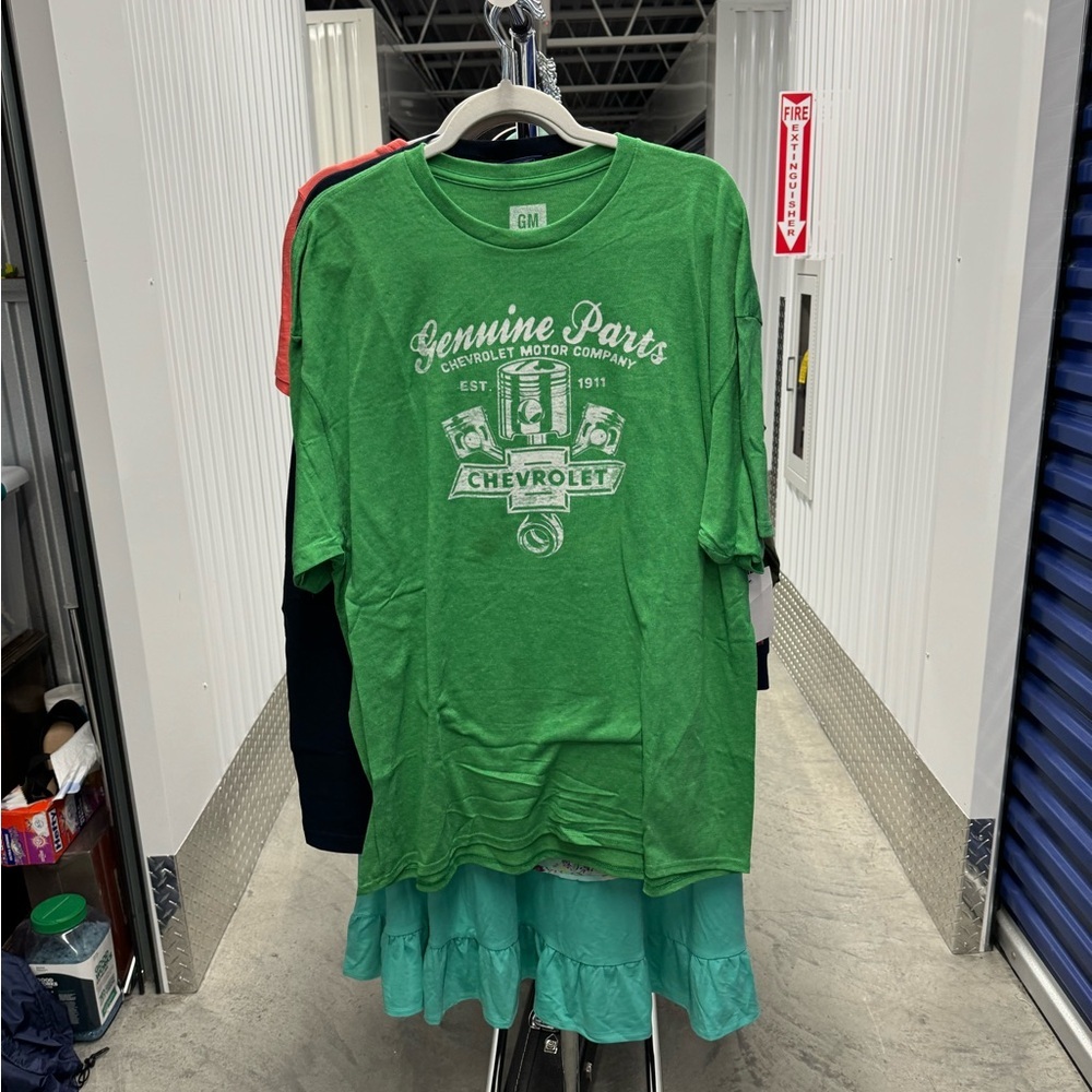 General Motors: Chevrolet Official T-Shirt | size 2xl